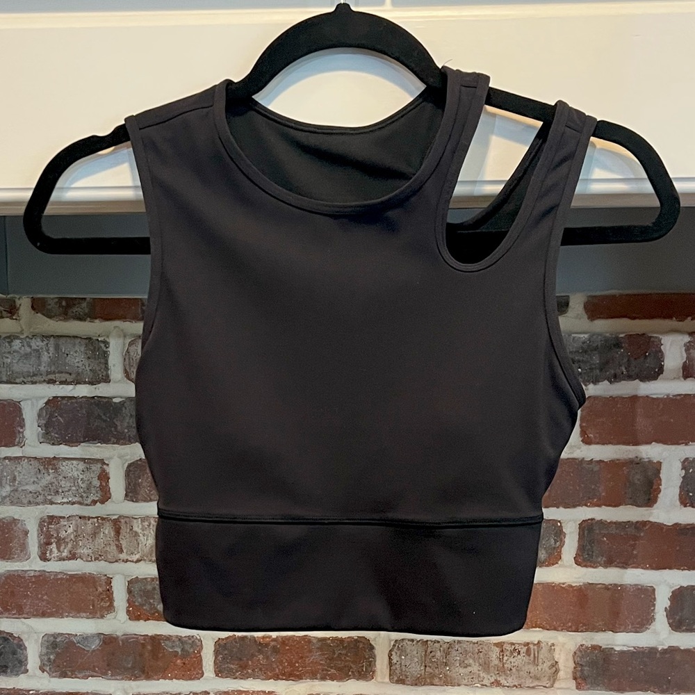lululemon Mid-Length Sports Bra Size 4